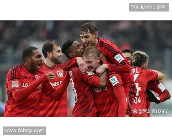 欧联杯精彩对决那不勒斯大胜本菲卡五球狂潮引爆全场激情